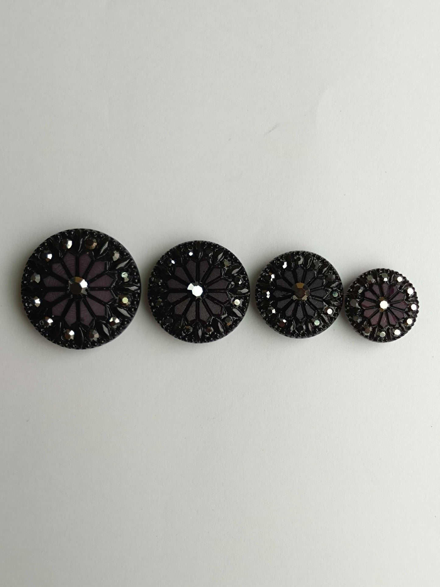 ブラック ラインストーン フラワー S92