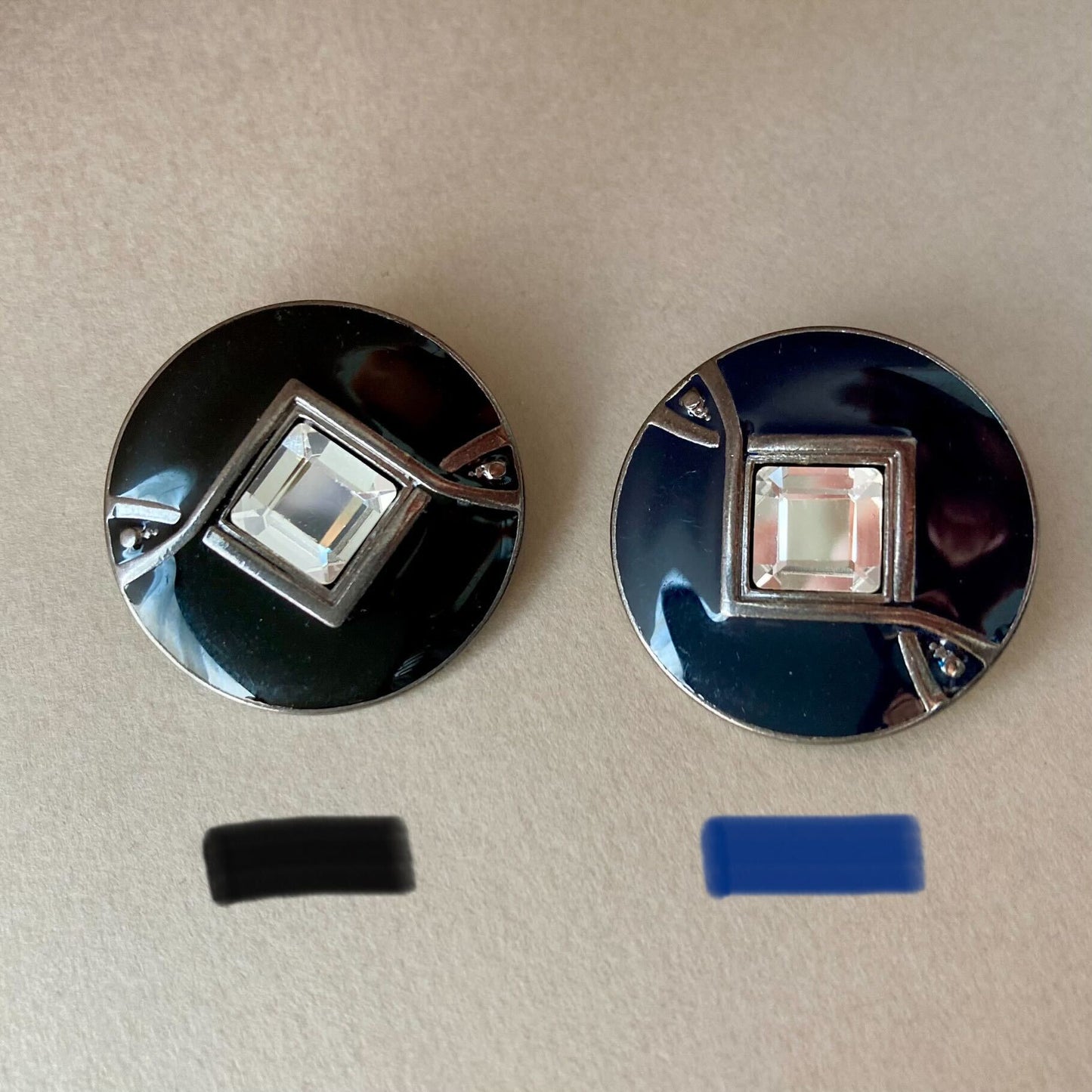イタリア製 ブラック×シルバーメタルボタン ガラスラインストーン Y11a