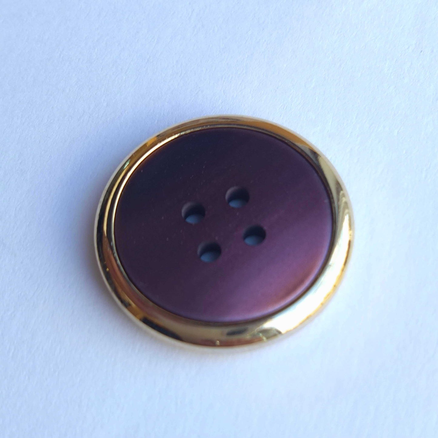 パープル　4つ穴　R106