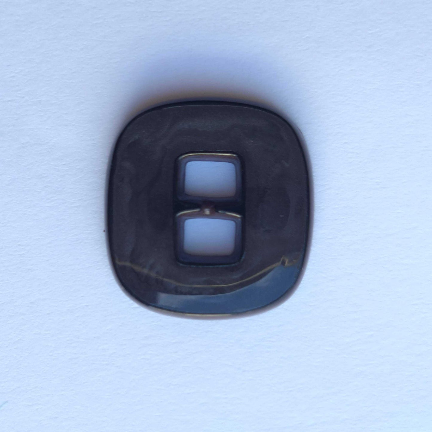 シンプル　2つ穴 　R106